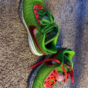 Lebron 20 ‘stocking stuffer’ size 7